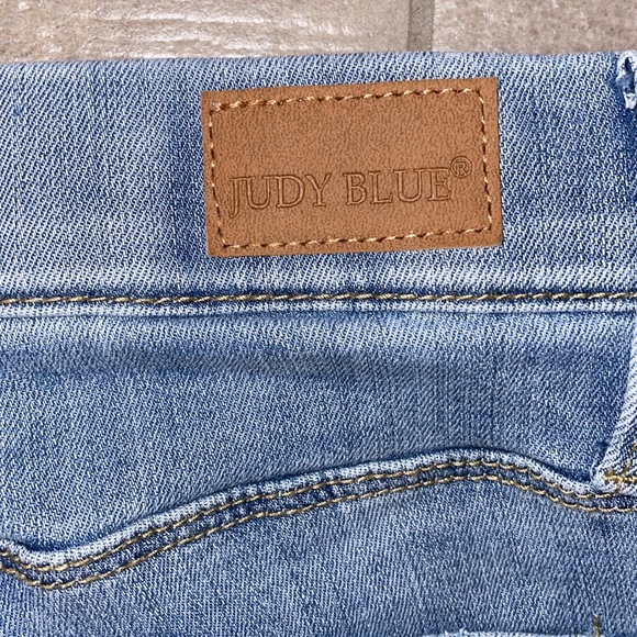 Judy Blue Mid Rise Skinny Fit Pull On Jeans, Size 13/31 - Picture 5 of 9
